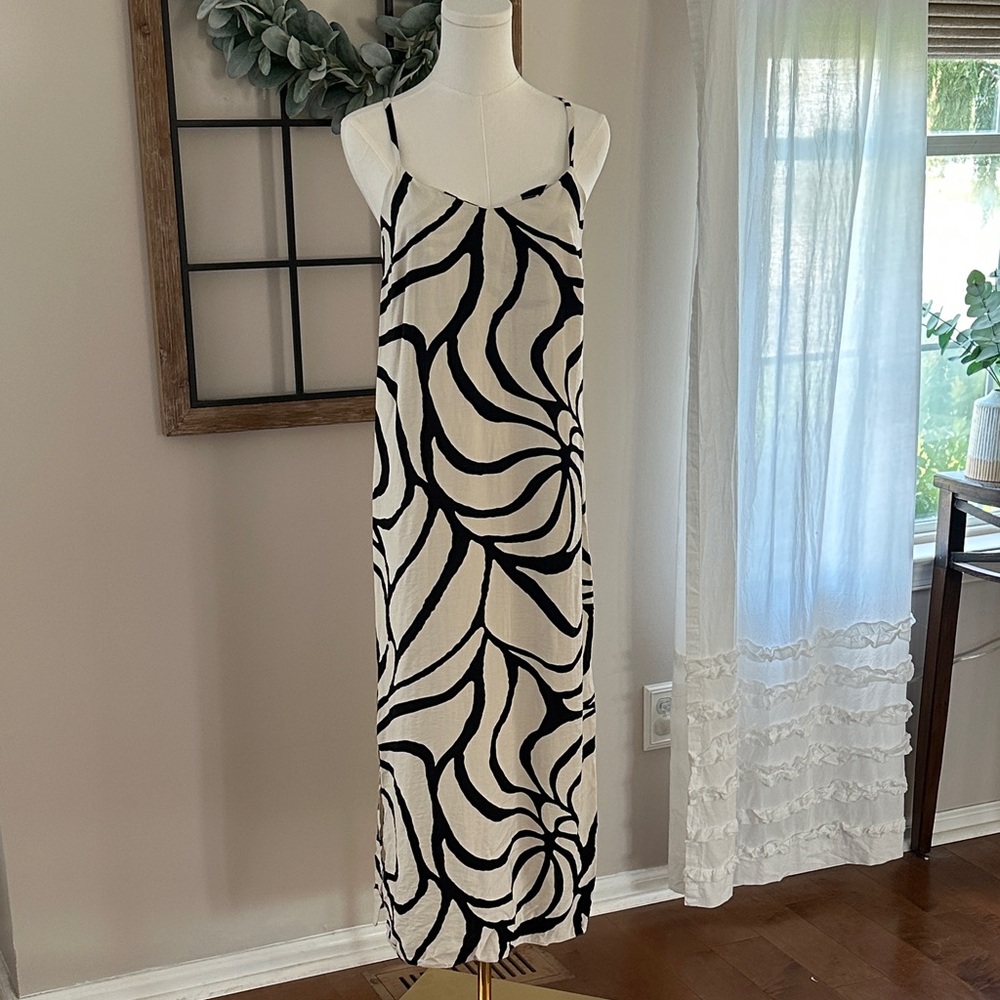 New Look Black and Cream Midi Dress